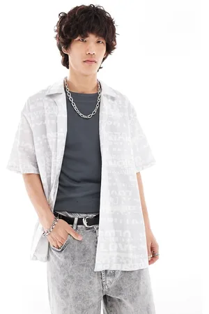 COLLUSION Unisex cotton linen look camp collar shirt in news print