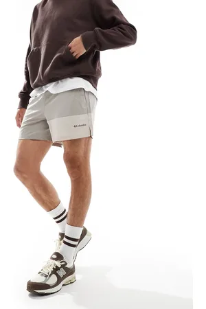 Columbia Color block shorts in and beige