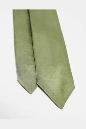Six Stories Satin tie in moss