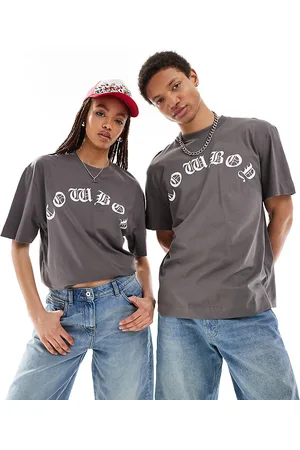 COLLUSION SLOGAN Unisex skater fit T-shirt with Cowboy Western print in charcoal