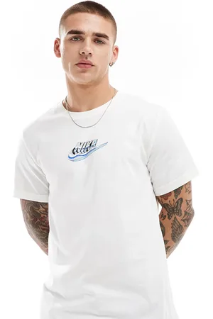 Nike Swoosh logo graphic T-shirt in