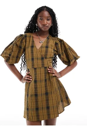 Glamorous V-neck wrap mini smock dress in orange check