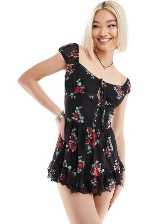 Daisy Street Cap sleeve tie front flippy mesh romper in black rose