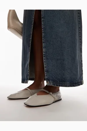 Topshop Babette leather v detail ballet flats in off