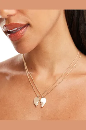 Monki Necklace with half heart in