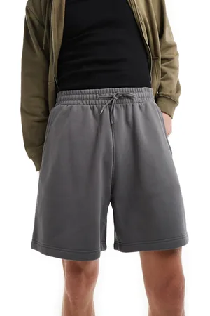 Weekday Relaxed fit jersey shorts in off