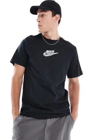 Nike Swoosh logo graphic t-shirt in