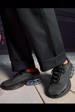 Nike Air Max DN sneakers in