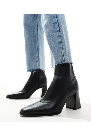 Stradivarius Heeled ankle boot in with fine heel