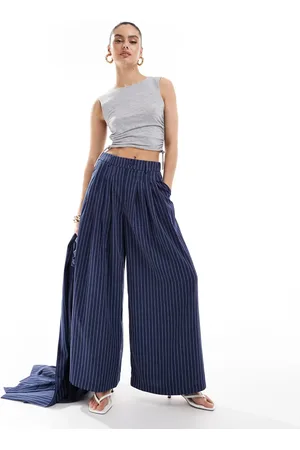 Extro & Vert Highwaisted pleated palazzo pants in pinstripe - part of a set