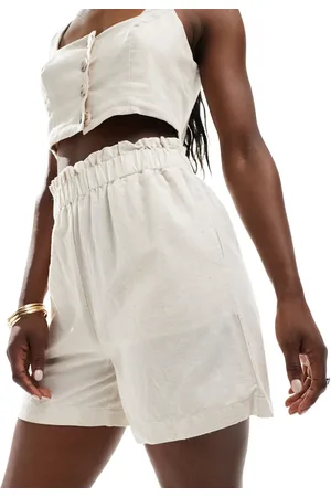 VILA Linen blend shorts in oatmeal