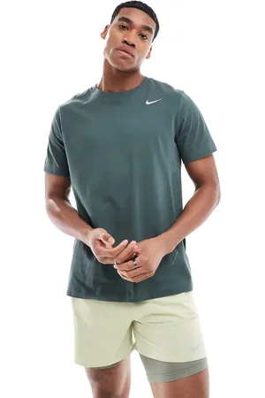 Nike Dri-FIT t-shirt in dark