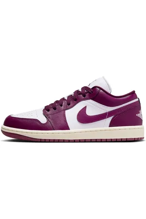 Jordan Nike Air 1 Low sneakers in and burgundy