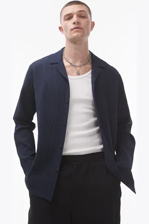 Topman Long sleeve regular fit camp collar plisse shirt in