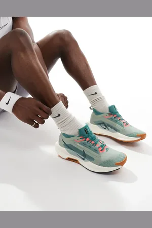 Nike ReactX Pegasus Trail 5 GORE-TEX sneakers in light
