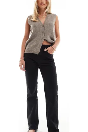 Stradivarius D98 Petite straight leg jeans in