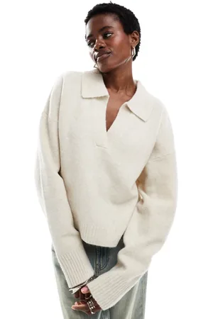 Monki Knitted polo sweater in off