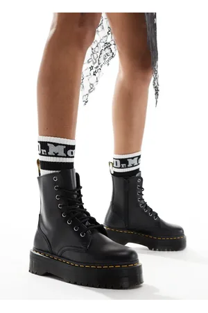 Plataformas Dr. Martens FASHIOLA.mx