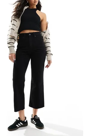 ASOS Cropped comfort stretch straight leg jeans in clean