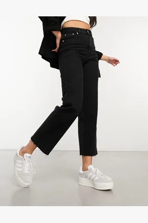 ASOS Cropped comfort stretch straight leg jeans in
