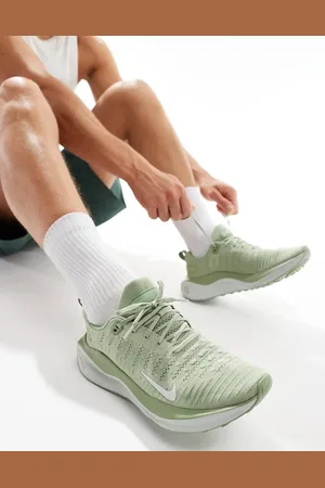 Nike Infinity Run 4 sneakers in khaki