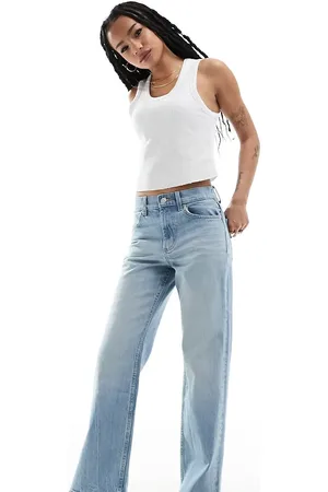 ASOS ASOS DESIGN Petite comfort stretch straight leg jeans in light