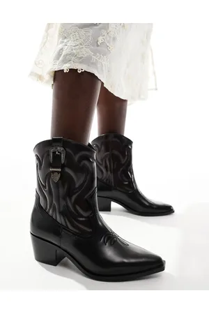 Stradivarius Short western boot with buckle detail in