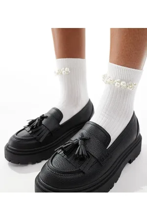 Yours Chunky tassel loafers in