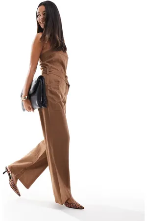 Closet Jumpsuit with pockets in tan