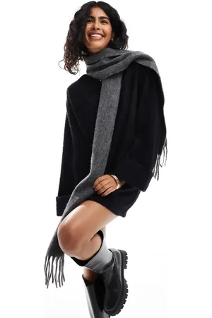 ASOS Wool mix scarf in charcoal tassel design