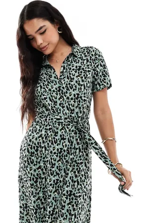 VERO MODA Buttondown midi dress in leopard print