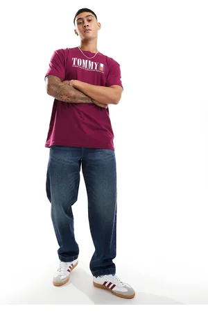 Tommy Hilfiger Large logo t-shirt in fuchsia