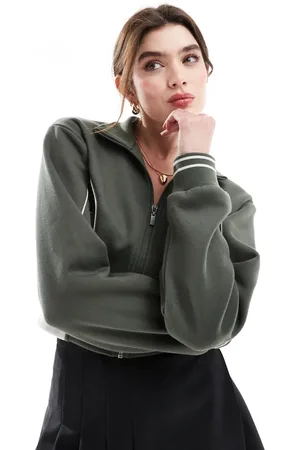 Cotton On Cotton On graphic cropped zip up fleece in