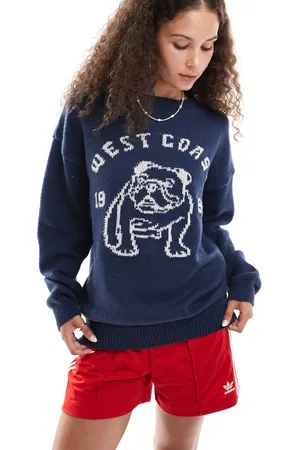 Daisy Street Relaxed knit sweater with bulldog intarsia