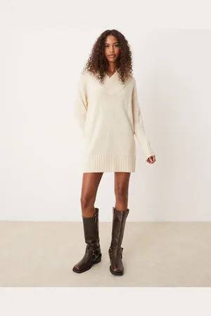 Glamorous Ribbed v neck slouchy sweater dress in cream knit
