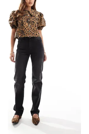 ONLY Jane mid waist straight leg jeans in washed
