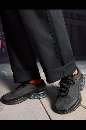 Nike Air Max DN sneakers in