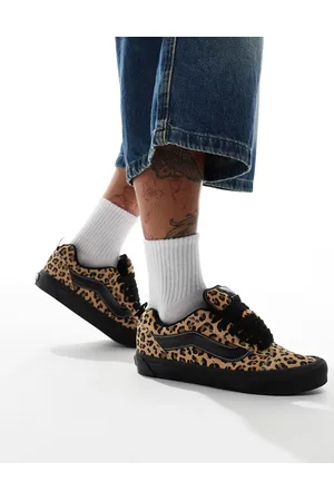 Vans Knu Skool sneakers in leopard print
