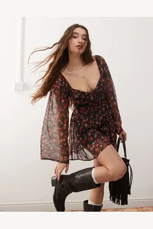 Miss Selfridge Chiffon corset detail romper in floral print