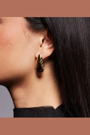 8 Other Reasons Ridged large stud earrings in 18k plated