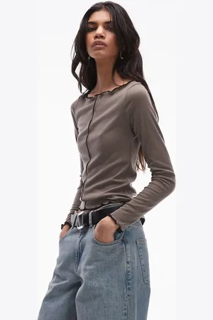 MANGO Contrast seam detail lettuce edge top in