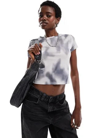 Monki Short sleeve shrunken baby tee in tie dye print