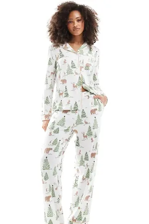 Chelsea Peers Exclusive Christmas print long sleeve top and pants pajama set in cream