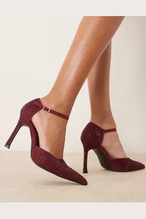 Glamorous Pointed high heeled pumps in berry embellished