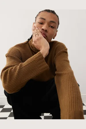 COLLUSION Oversized heavy weight turtle neck sweater in brown