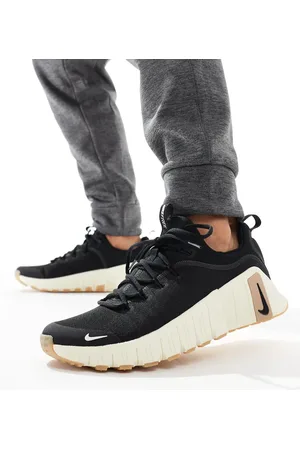 Nike Free Metcon 6 sneakers , off-white and brown