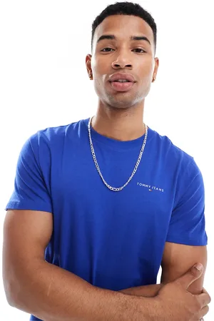 Tommy Hilfiger Small chest logo t-shirt in