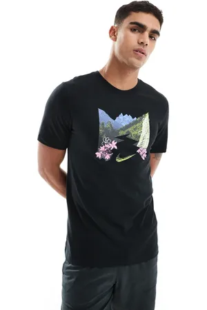 Nike Trail landscape graphic t-shirt in
