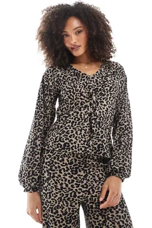 VERO MODA Knot front jersey top in leopard print - part of a set