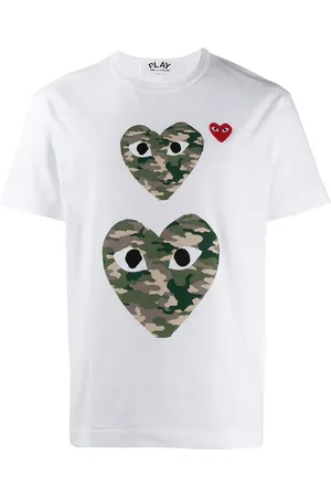 Comme des Garçons Playera con motivo de corazón con motivo militar